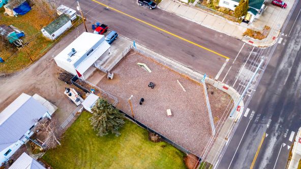 Mission Mountain Pet Service Inc.: 11 7th Ave W, Polson, MT 59860
